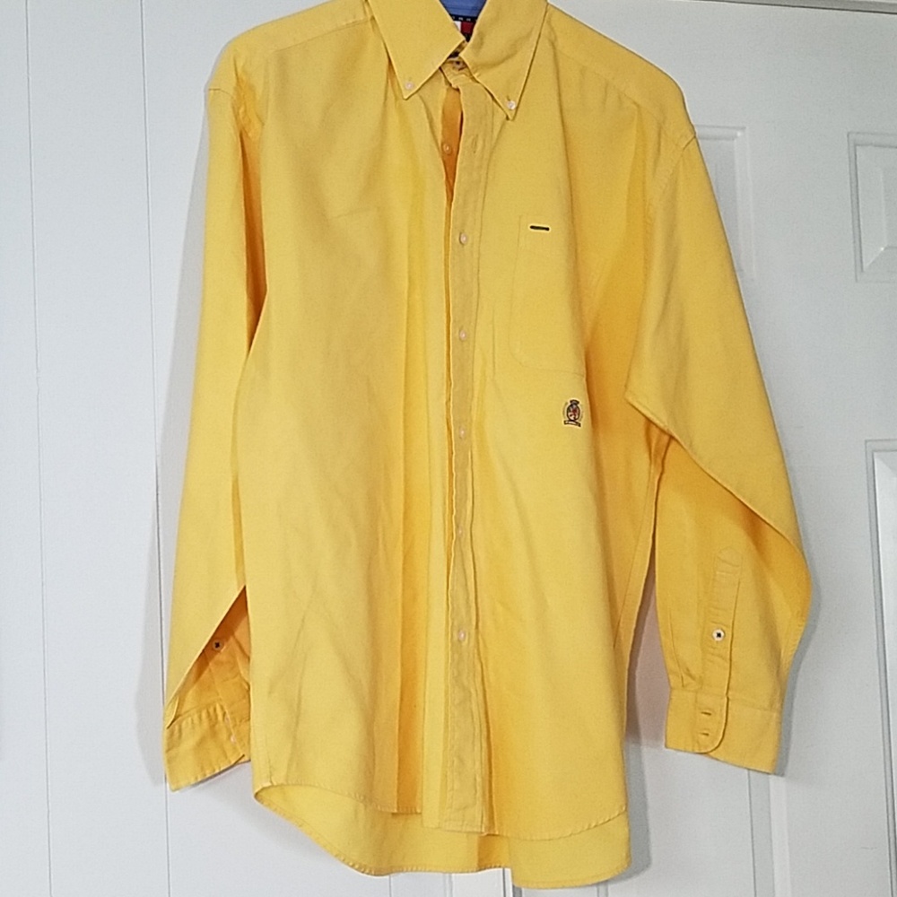 Button down longsleeve shirt